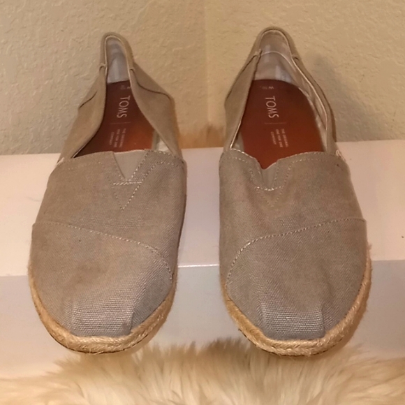 Toms Gray  Canvas Slip on Shoes - Picture 2 of 15